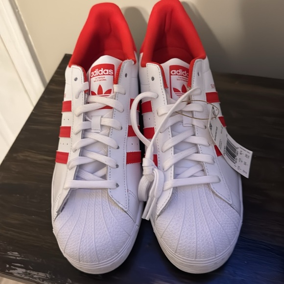 Shoes - Picture 4 of 4